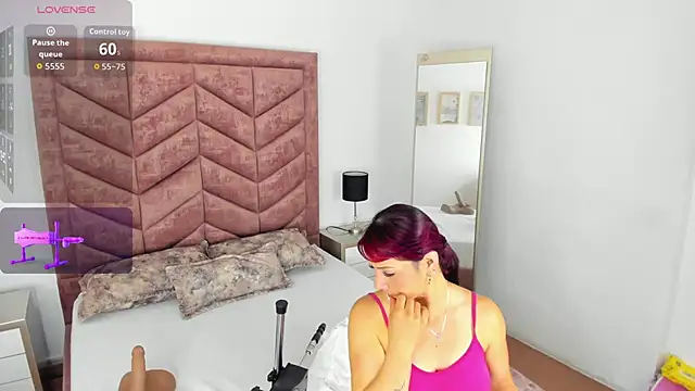 Snapshot of Scarlett__Noir chatting on 02.22.26 Scarlett Noir online show from 02.22.26