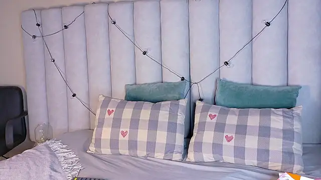 Miia Anderson online show from 03.18.26