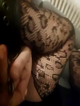 Snapshot of Peanutgirl chatting on 12.13.25 Peanutgirl online show from 12.13.25