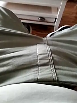 Snapshot of pj_pm90 chatting on 12.15.25 pj pm90 online show from 12.15.25