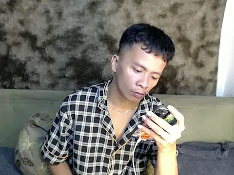 Snapshot of ur_twinkKirk6969 chatting on 06.23.26 ur twinkKirk6969 online show from 06.23.26