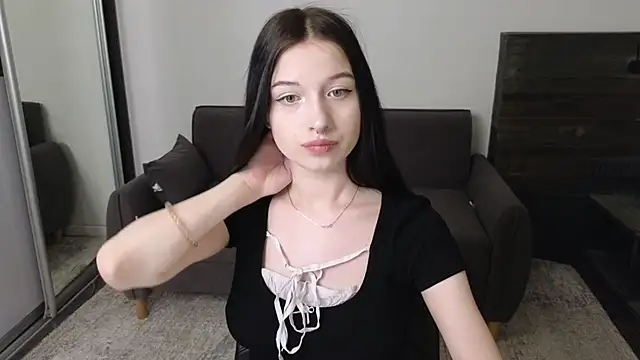 AlicePowells online show from 05.13.26