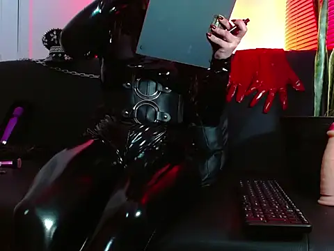 cleodoranoir online show from 02.18.26