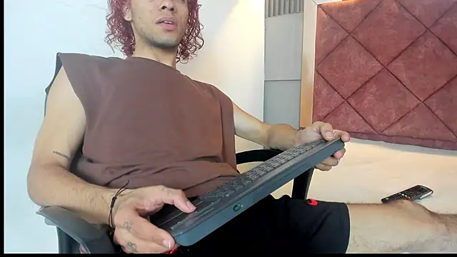 TAYSON SCOTT online show from 12.18.25