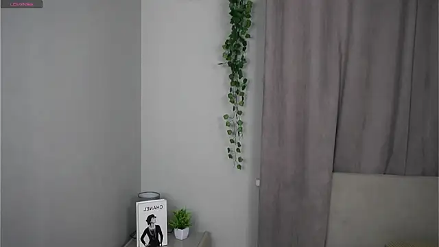 Snapshot of SharylOrbin chatting on 01.15.26 SharylOrbin online show from 01.15.26