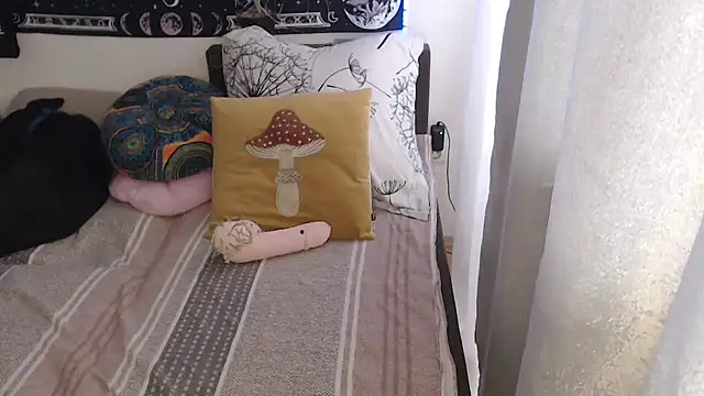 AlienforTwenty online show from 04.10.26