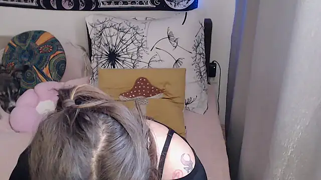 AlienforTwenty online show from 05.05.26