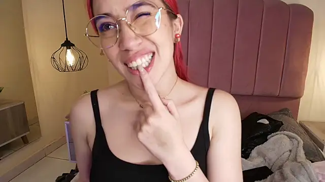 Snapshot of Celestee15_ chatting on 01.05.26 Celestee15 online show from 01.05.26
