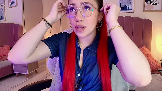 Snapshot of Celestee15_ chatting on 01.17.26 Celestee15 online show from 01.17.26