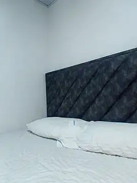 MMia 18 online show from 02.26.26