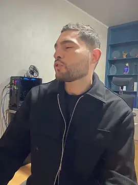 Snapshot of Steve-Carter chatting on 12.19.25 Steve-Carter online show from 12.19.25