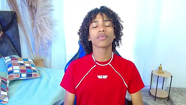 angelll18  online show from 12.22.25