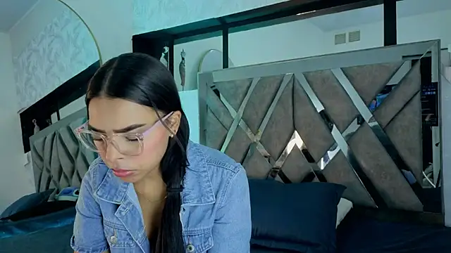 Snapshot of Chel_seth chatting on 05.20.26 Chel seth online show from 05.20.26
