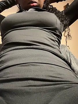 Snapshot of SOSAPHAT chatting on 12.18.25 SOSAPHAT online show from 12.18.25