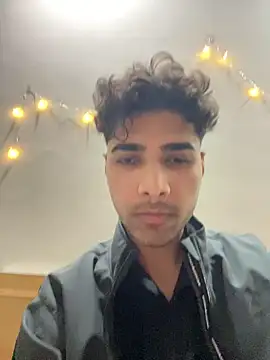 Snapshot of an_kit96 chatting on 12.22.25 an kit96 online show from 12.22.25