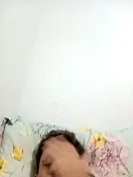 Snapshot of SaSascha chatting on 12.16.25 SaSascha online show from 12.16.25