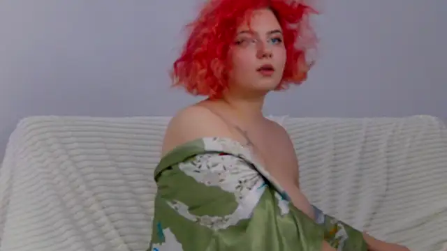 Snapshot of Stella_Swann chatting on 12.14.25 Stella Swann online show from 12.14.25