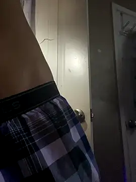 Snapshot of Kinggg_Angggel chatting on 12.17.25 Kinggg Angggel online show from 12.17.25