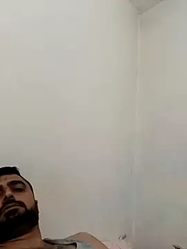 Snapshot of Kurterkegi chatting on 12.15.25 Kurterkegi online show from 12.15.25