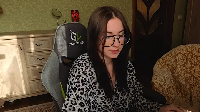 Snapshot of AnneAverry chatting on 02.03.26 AnneAverry online show from 02.03.26