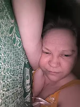 Snapshot of -Queen- chatting on 02.10.26 -Queen- online show from 02.10.26