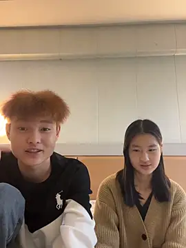 Snapshot of BY-668 chatting on 12.15.25 BY-668 online show from 12.15.25