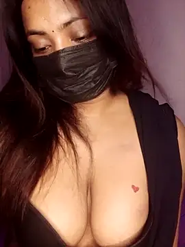 Snapshot of itz_Jezz_Hot chatting on 04.20.26 itz Jezz Hot online show from 04.20.26