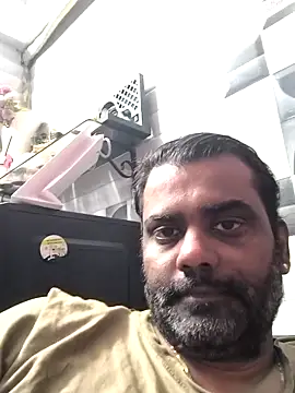 Snapshot of RoyallyYoursBaby chatting on 12.15.25 RoyallyYoursBaby online show from 12.15.25