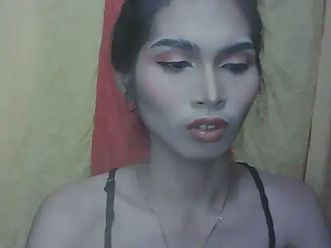 Snapshot of SkinnyBigMonsterCock chatting on 12.20.25 SkinnyBigMonsterCock online show from 12.20.25