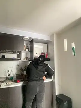 Snapshot of sophie-honey chatting on 12.20.25 sophie-honey online show from 12.20.25