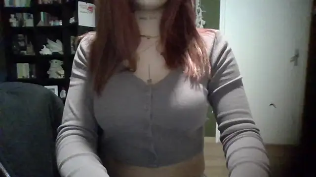 babyfireee online show from 12.18.25