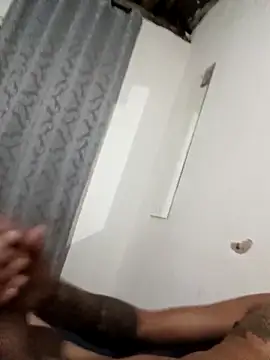 Snapshot of DrLucas225 chatting on 12.15.25 DrLucas225 online show from 12.15.25