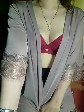 Snapshot of Kinimina68 chatting on 12.16.25 Kinimina68 online show from 12.16.25