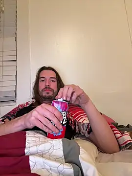 Snapshot of hererogetnaked chatting on 12.16.25 hererogetnaked online show from 12.16.25