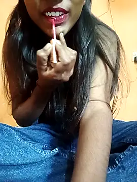 Snapshot of ridhima_khan chatting on 12.18.25 ridhima khan online show from 12.18.25