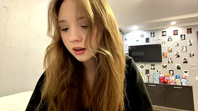 Snapshot of Princessofcashe chatting on 03.11.26 Princessofcashe online show from 03.11.26