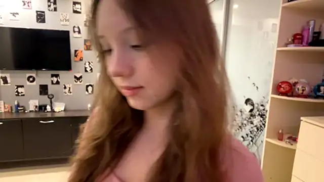 Snapshot of Princessofcashe chatting on 04.02.26 Princessofcashe online show from 04.02.26