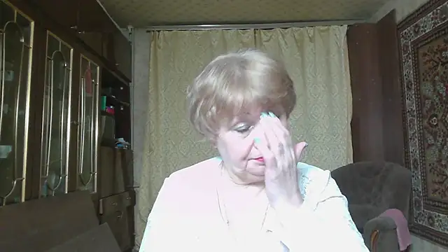 Casey peach online show from 05.12.26