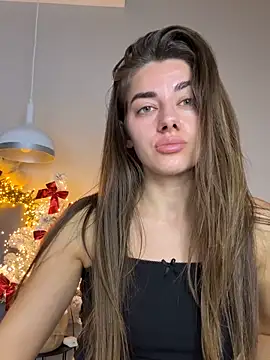 Snapshot of EvgeniyaJess chatting on 12.16.25 EvgeniyaJess online show from 12.16.25