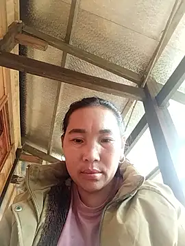 shy-jan online show from 12.17.25