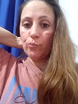 SofiEsteves online show from 12.18.25