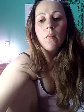 SofiEsteves online show from 12.21.25