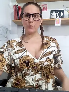 SofiEsteves online show from 03.17.26