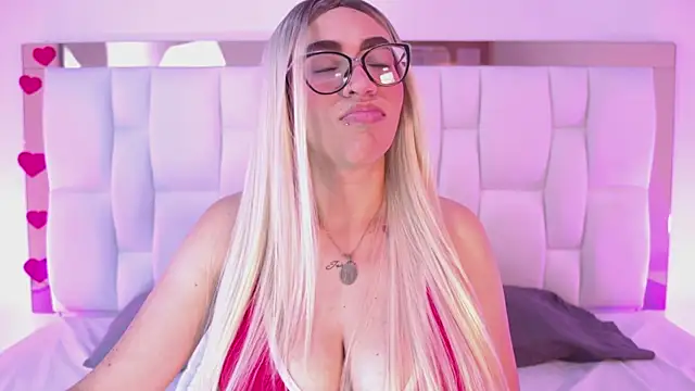 CamilleJuicy  online show from 04.01.26