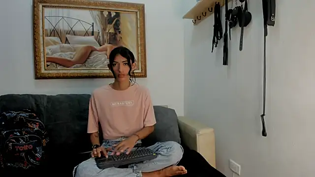 Snapshot of Sunny_OS chatting on 12.23.25 Sunny OS online show from 12.23.25