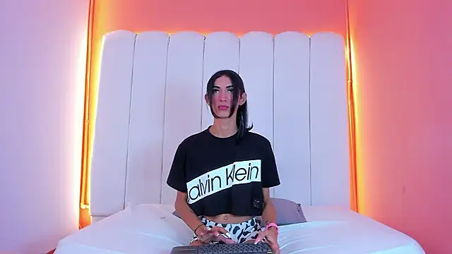 Snapshot of Sunny_OS chatting on 02.02.26 Sunny OS online show from 02.02.26