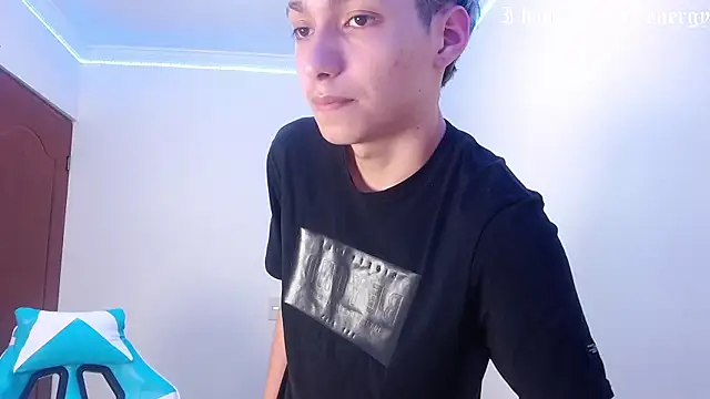 Snapshot of harry_jonshon69 chatting on 01.18.26 harry jonshon69 online show from 01.18.26