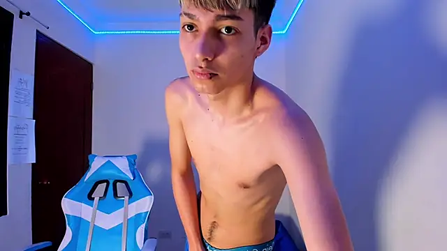 Snapshot of harry_jonshon69 chatting on 02.14.26 harry jonshon69 online show from 02.14.26