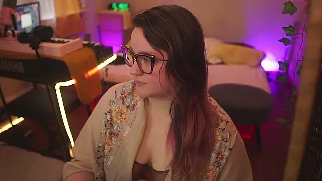 Snapshot of FireproofCuriousiteaze chatting on 02.23.26 FireproofCuriousiteaze online show from 02.23.26