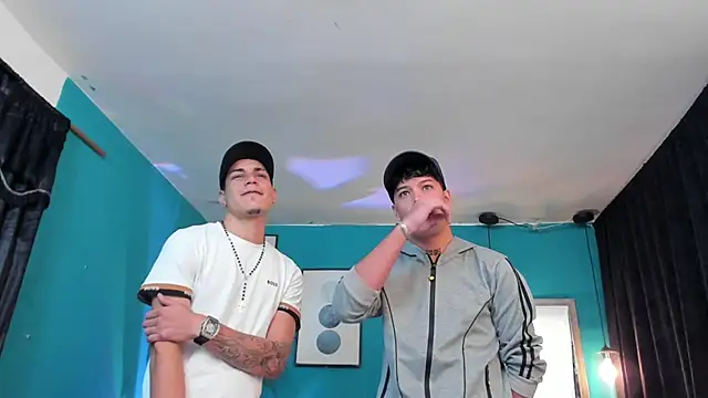 Snapshot of Oficial_KingOfHeavens chatting on 12.20.25 Oficial KingOfHeavens online show from 12.20.25